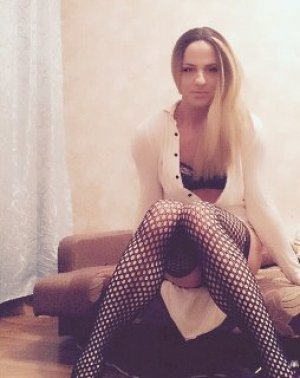 Транссексуалка Валерия